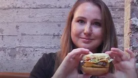 Igaz lenne?! Fogadjunk, hogy eddig rosszul ette a hamburgert!