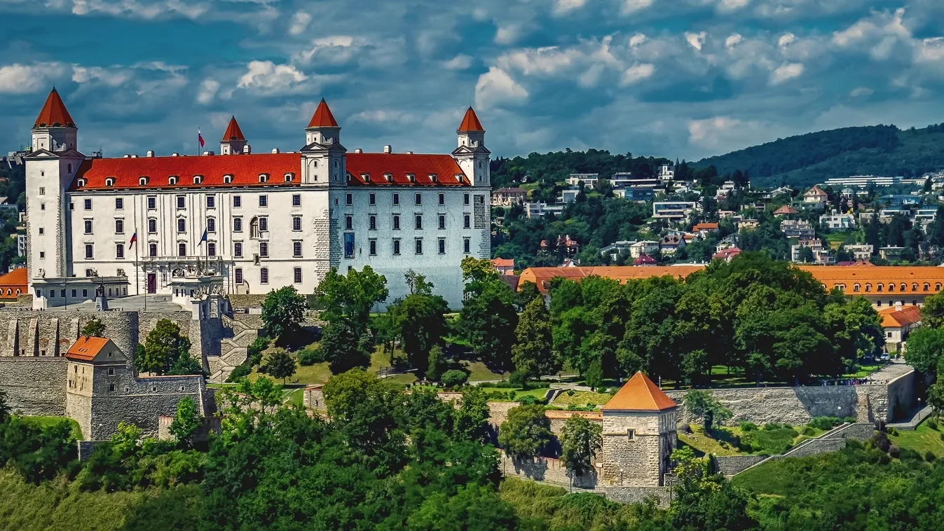Ausztria után ez a szomszédunk is lezár két hétre