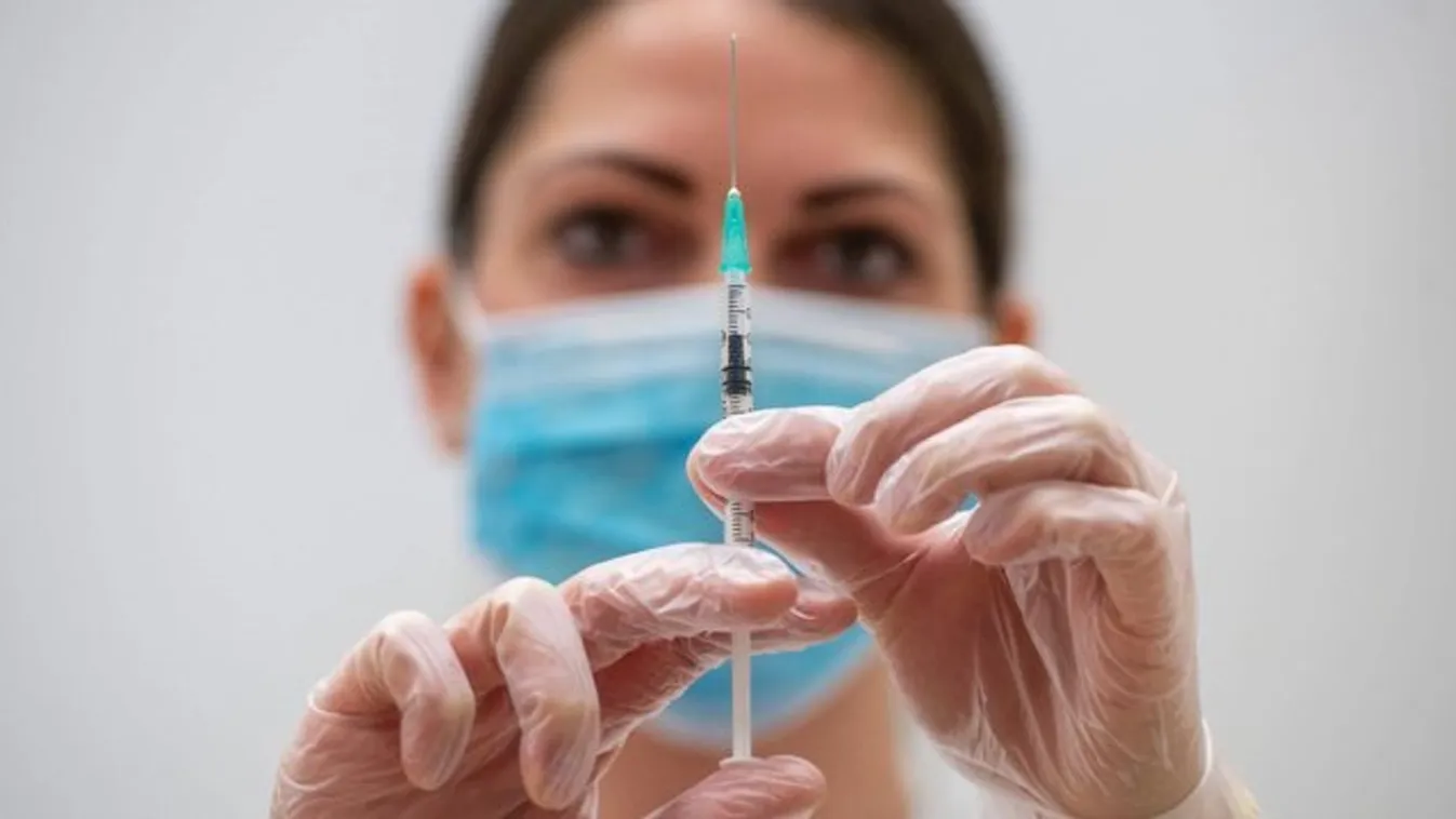 BioNTech: a harmadik oltás jelentősen megerősíti az immunválaszt