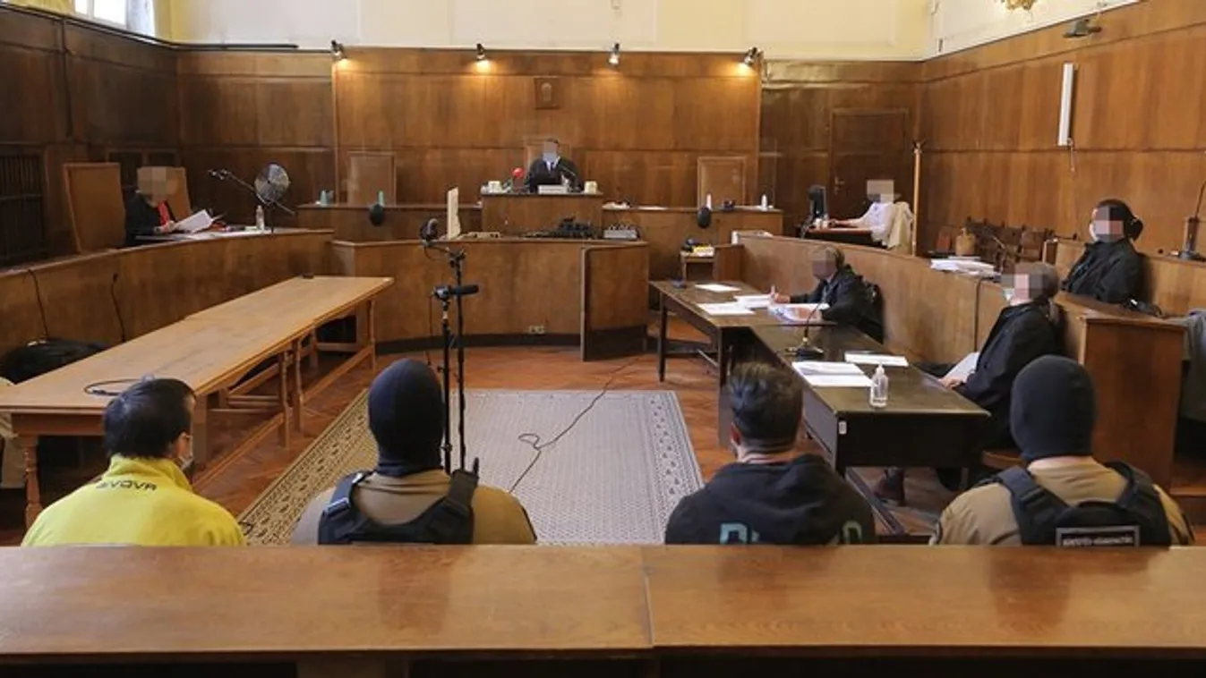 Nem hitt a bíróság a véletlen késelésről szóló mesének, évtizedekre kerül rácsok mögé a villamoson gyilkoló János