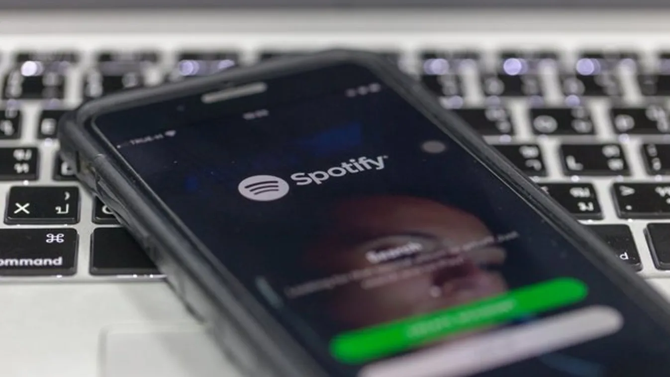 Mi történt? Leállt a Spotify és a Snapchat is