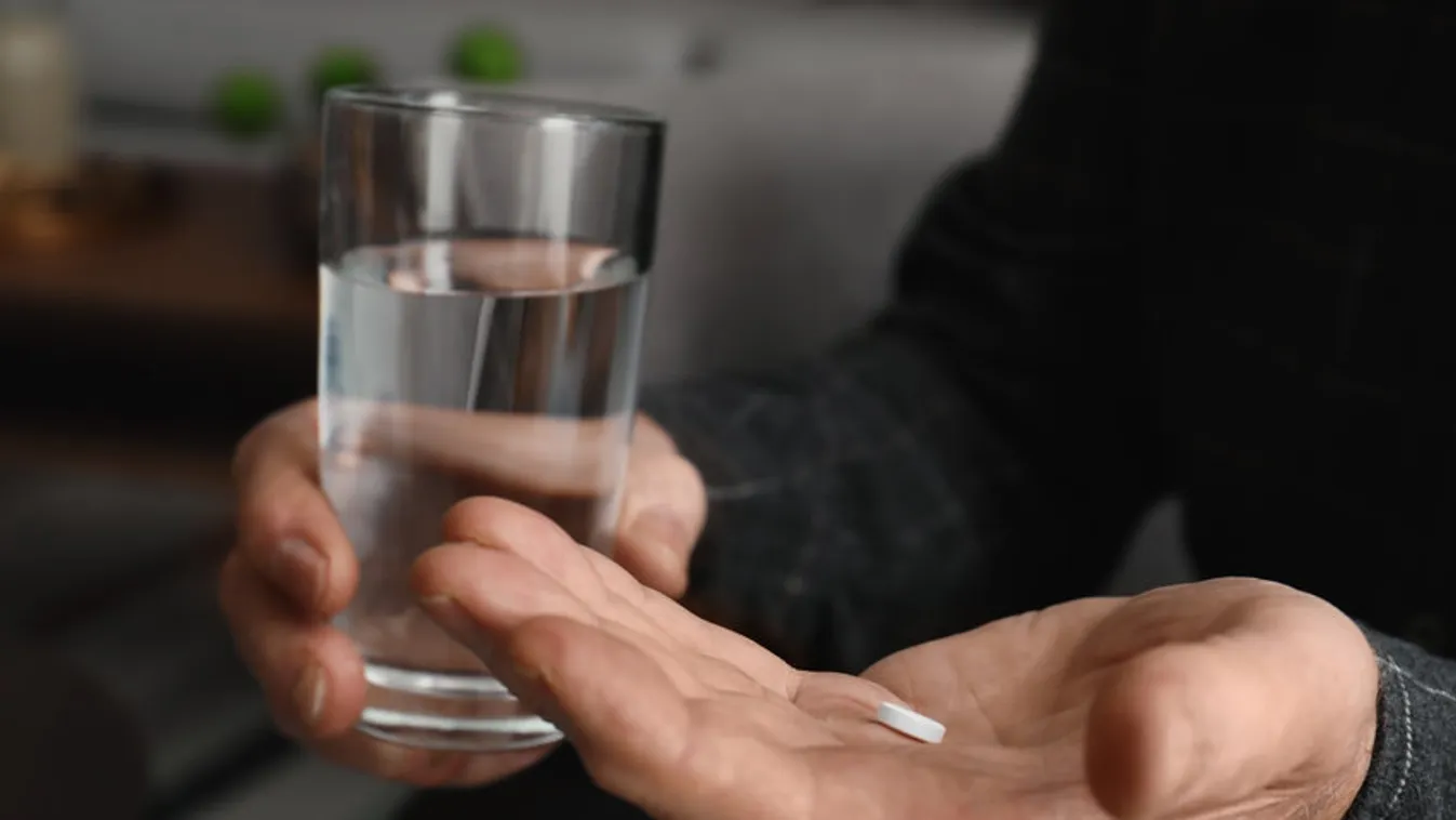 Óriási sikernek ígérkezik a Pfizer Covid elleni tablettája