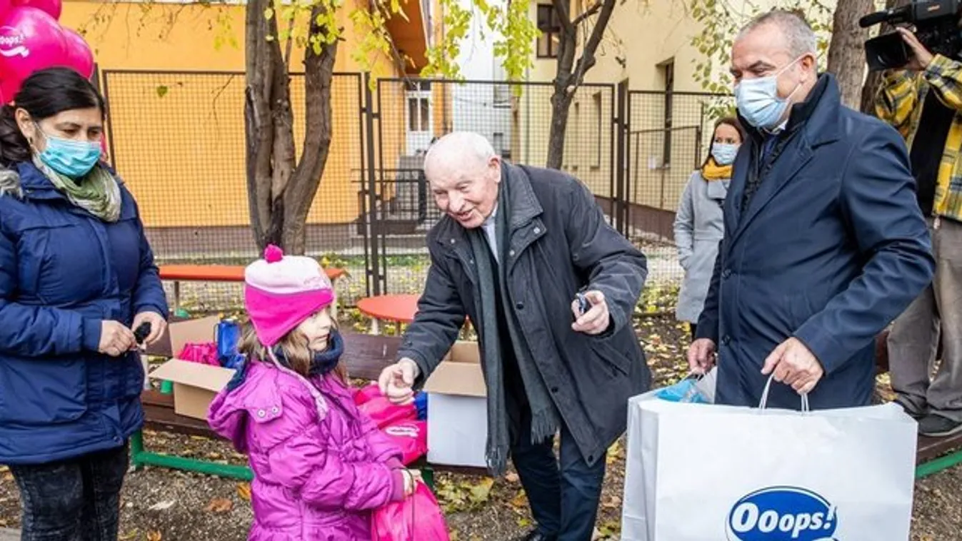 Erre nem lesz gondja egy évig több száz hátrányos helyzetű családnak – videó