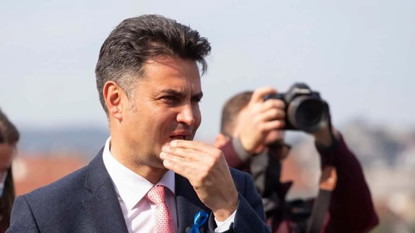 Márki-Zay Péter szerint az embereknek érezniük kell az energiaár növekedését