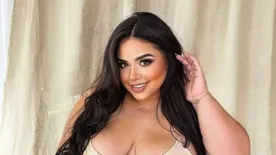 Tangában mutatta meg fenekét a magyar plus size modell