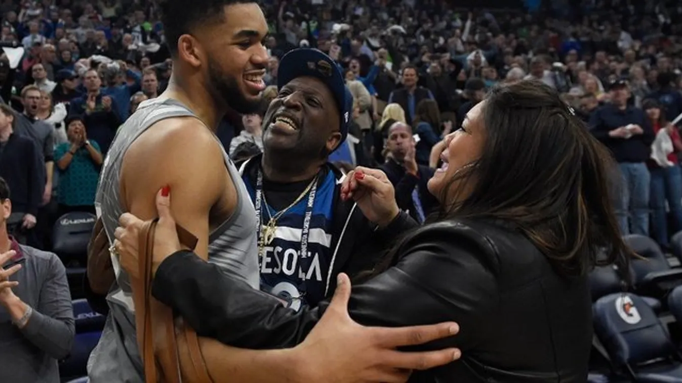 Belehalt a koronavírusba az NBA-sztár édesanyja