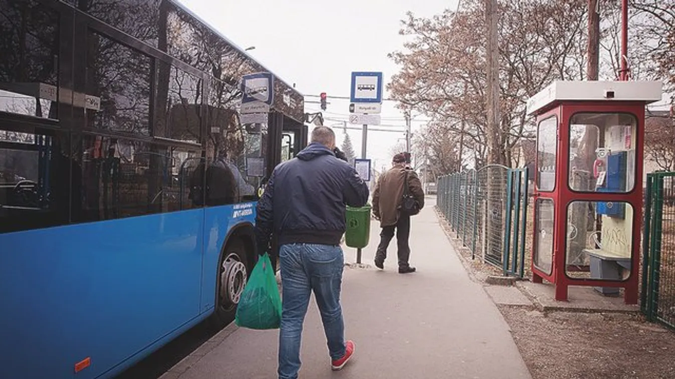 Nincs pad? Kispesten trükkel oldják meg a buszra várakozást