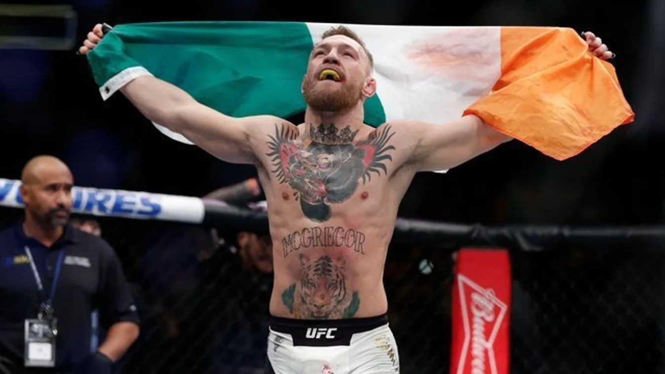 Conor McGregor merevedés közben mutatta meg, mekkora férfi - fotó
