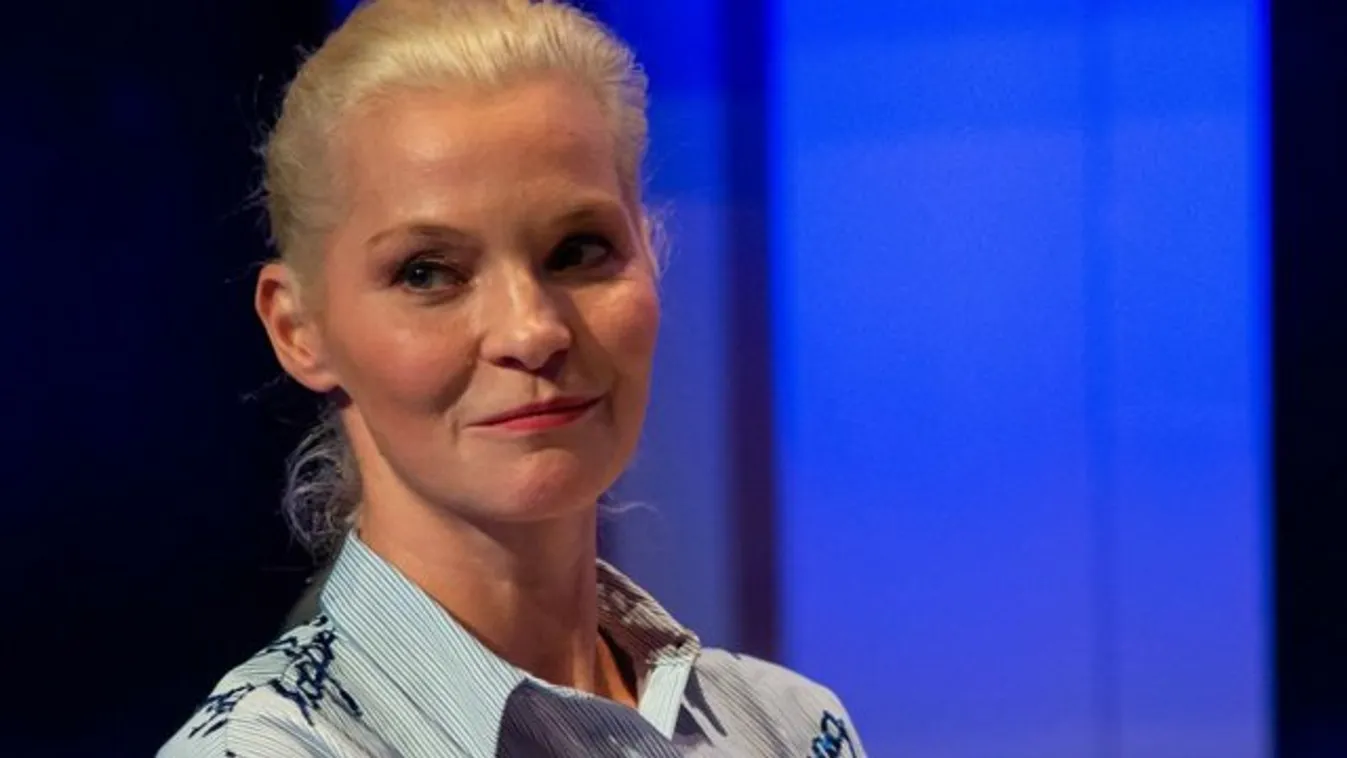 Lilu szobrot állítana egy lángosnak