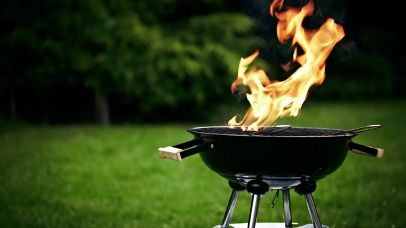 Grillezés: soha ne öntsön vizet az izzó szénre!