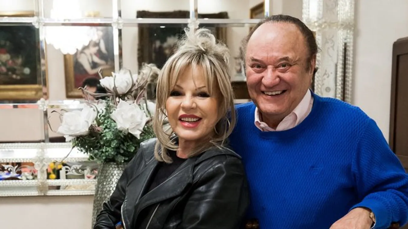 Balázs Klári: Kilenc hónapja bezárkózva várjuk a vakcinát