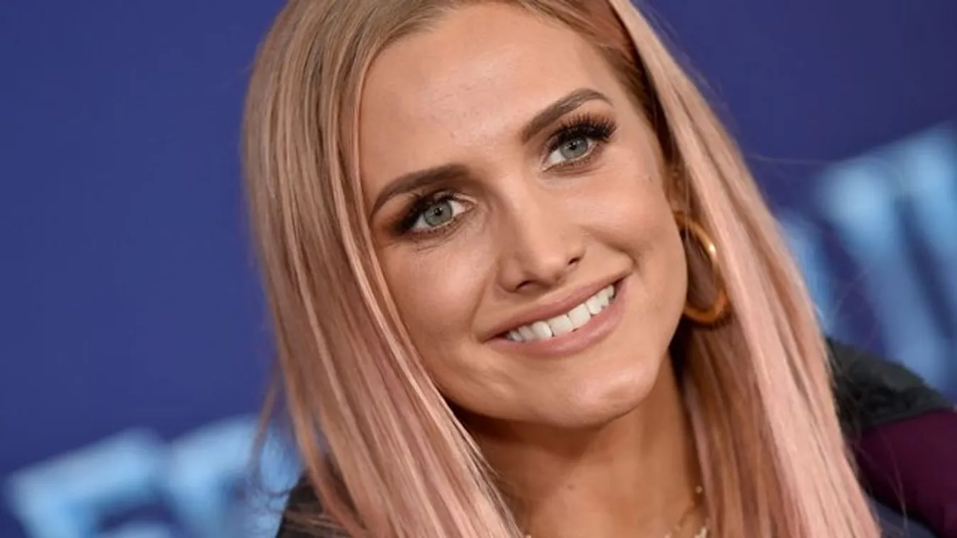 Megszületett Ashlee Simpson kisfia – nagyon különleges nevet kapott!