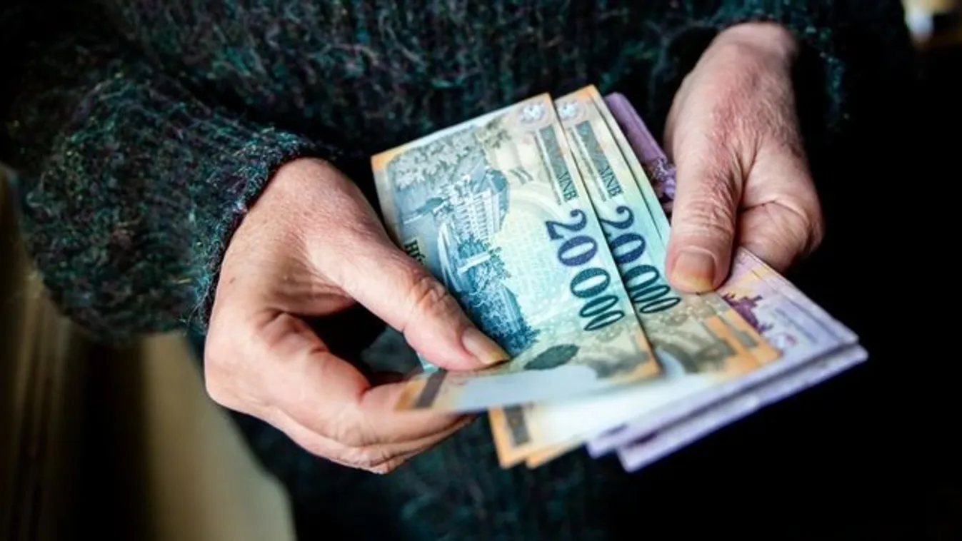 Novák Katalin: Korábban utalják a decemberi nyugdíjat