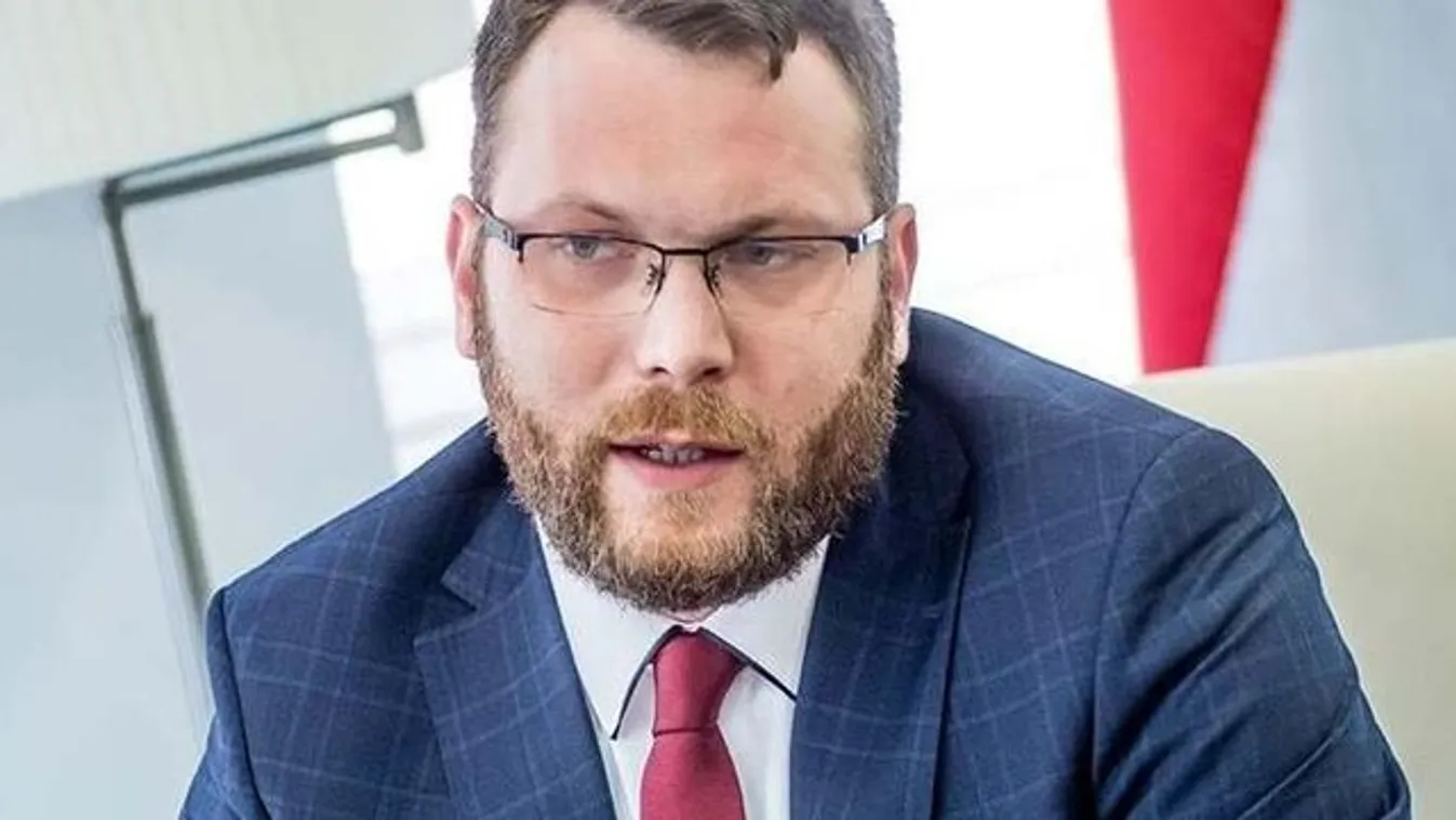 Schanda Tamás: Politikai hisztériakeltés a Fudan Egyetem elleni tüntetés