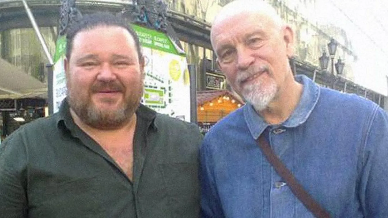 187 ezerért vásárolt John Malkovich Budapesten