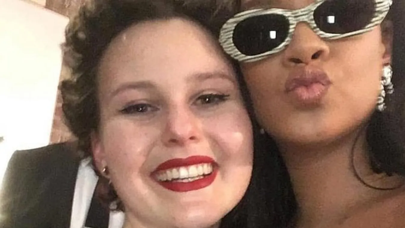 Elhunyt rajongóját gyászolja Rihanna
