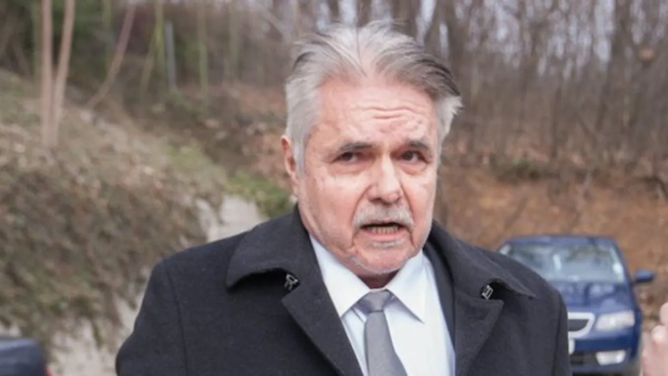 Újratervezteti tavait Oszter Sándor