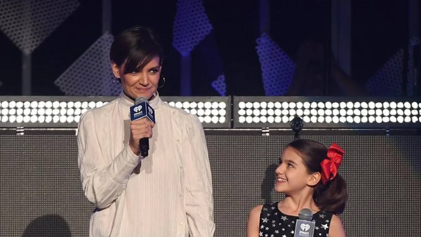 Tom Cruise nélkül is boldog Katie Holmes