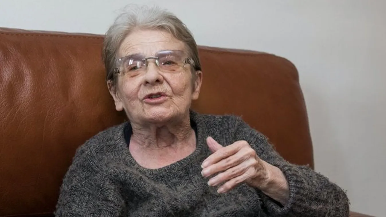 Diákok foglalják el Törőcsik Mari otthonát
