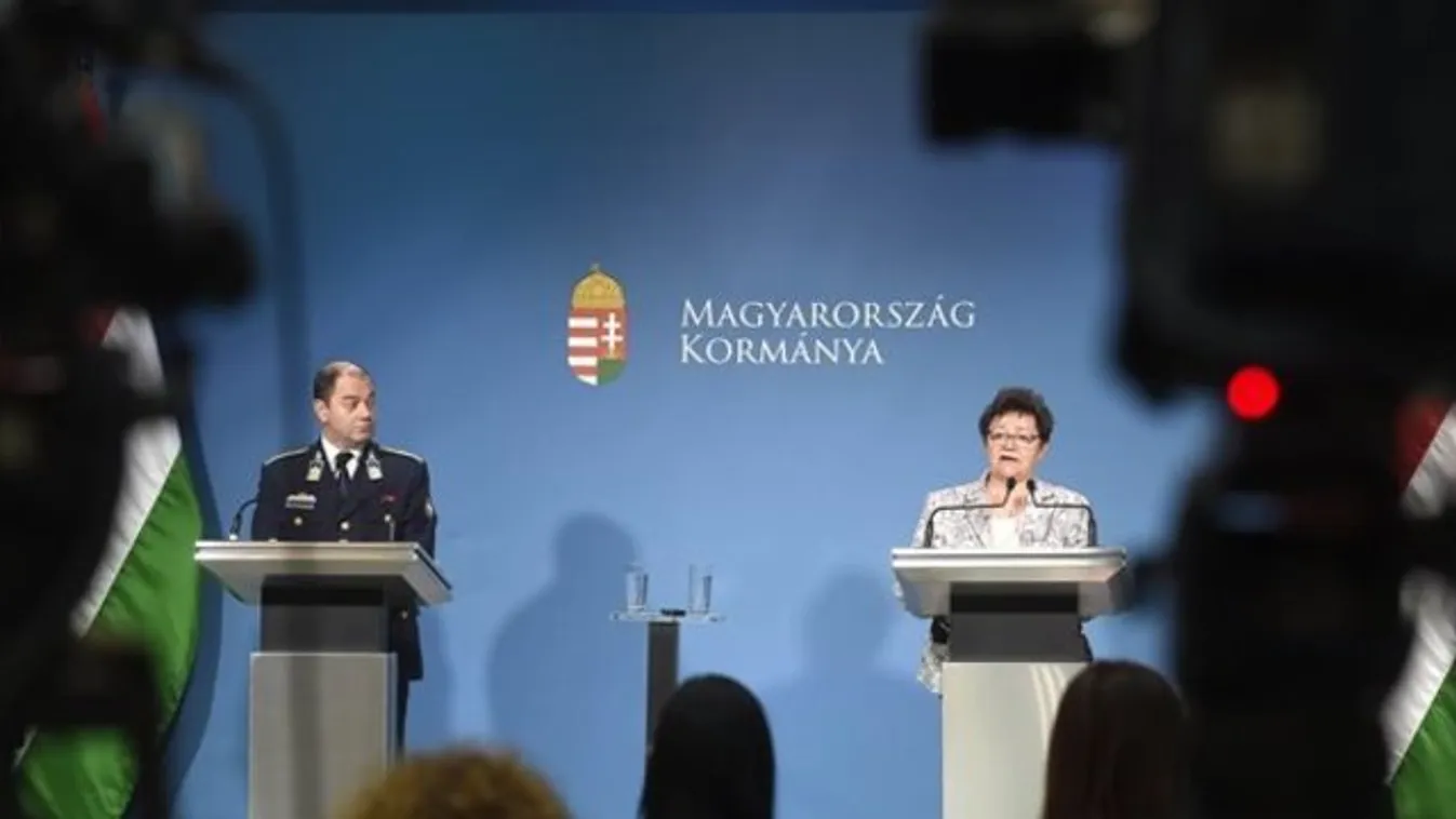 Kénytelen elhagyni a lakását? Az operatív törzs ezeket javasolja, hogy elkerülje a fertőzést