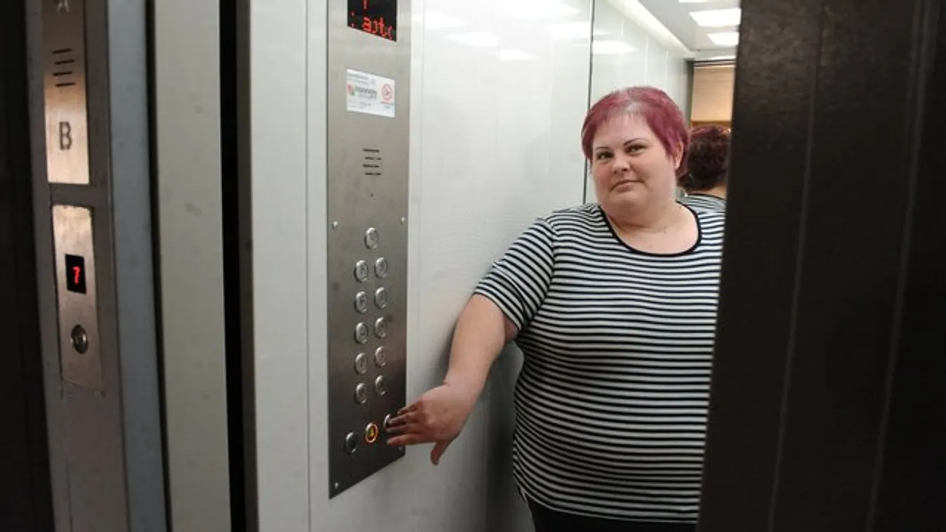 Rabul ejtette három utasát a győri lift