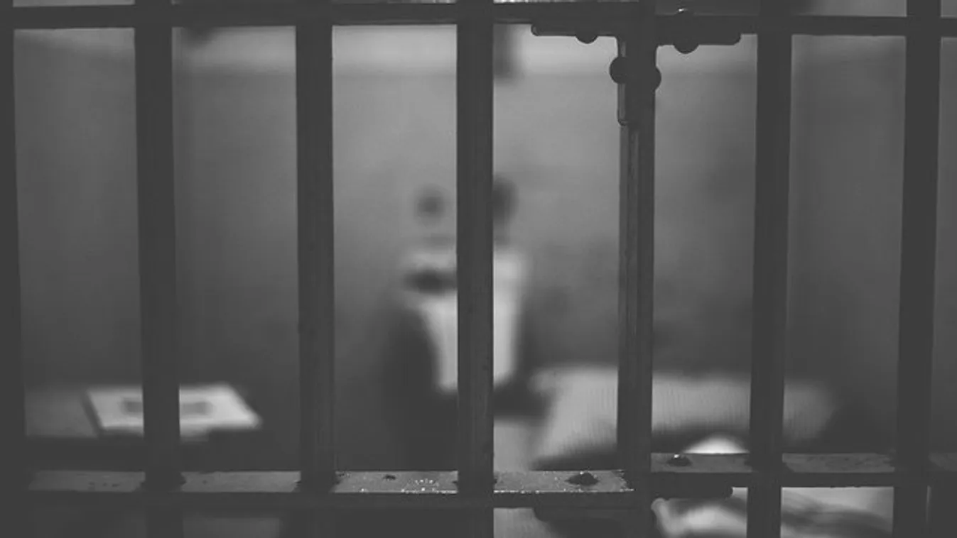 Végigolvasni is szörnyű, hogy kínozták halálra cellatársai a Vas megyei rabot - 18+