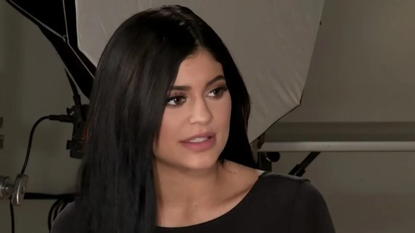 Sokba kerül, ha Kylie Jenner cipőjében akar menőzni - fotó