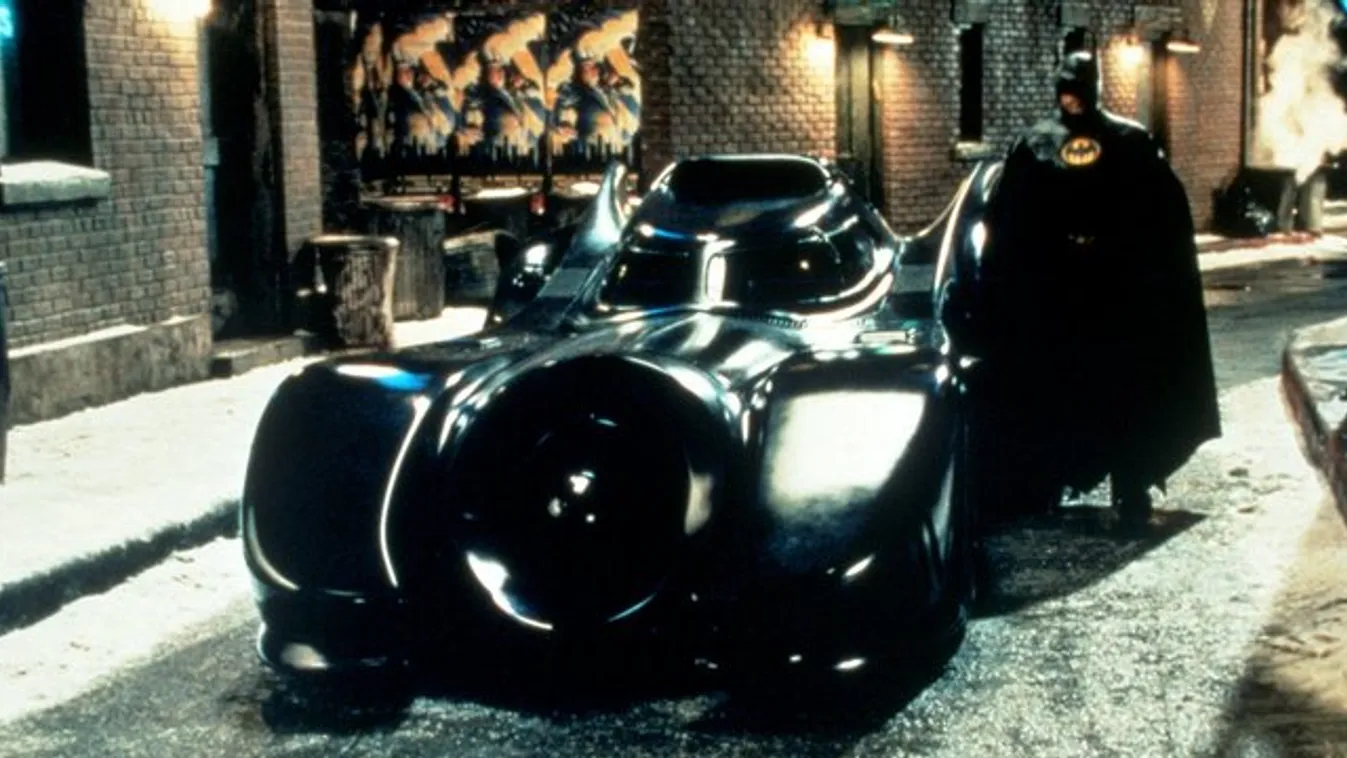 Batmobiltól James Bond tengeralattjáró kocsijáig - legendás autók a filmvásznon
