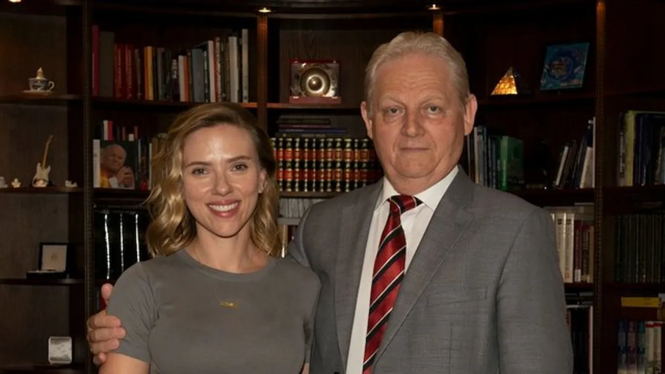 Tarlós Istvánnál vizitelt Scarlett Johansson