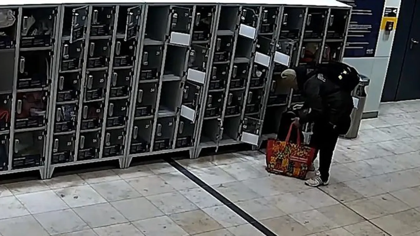 Keresik a férfit, aki egy bevásárlóközpont csomagmegőrzőjét ürítette ki