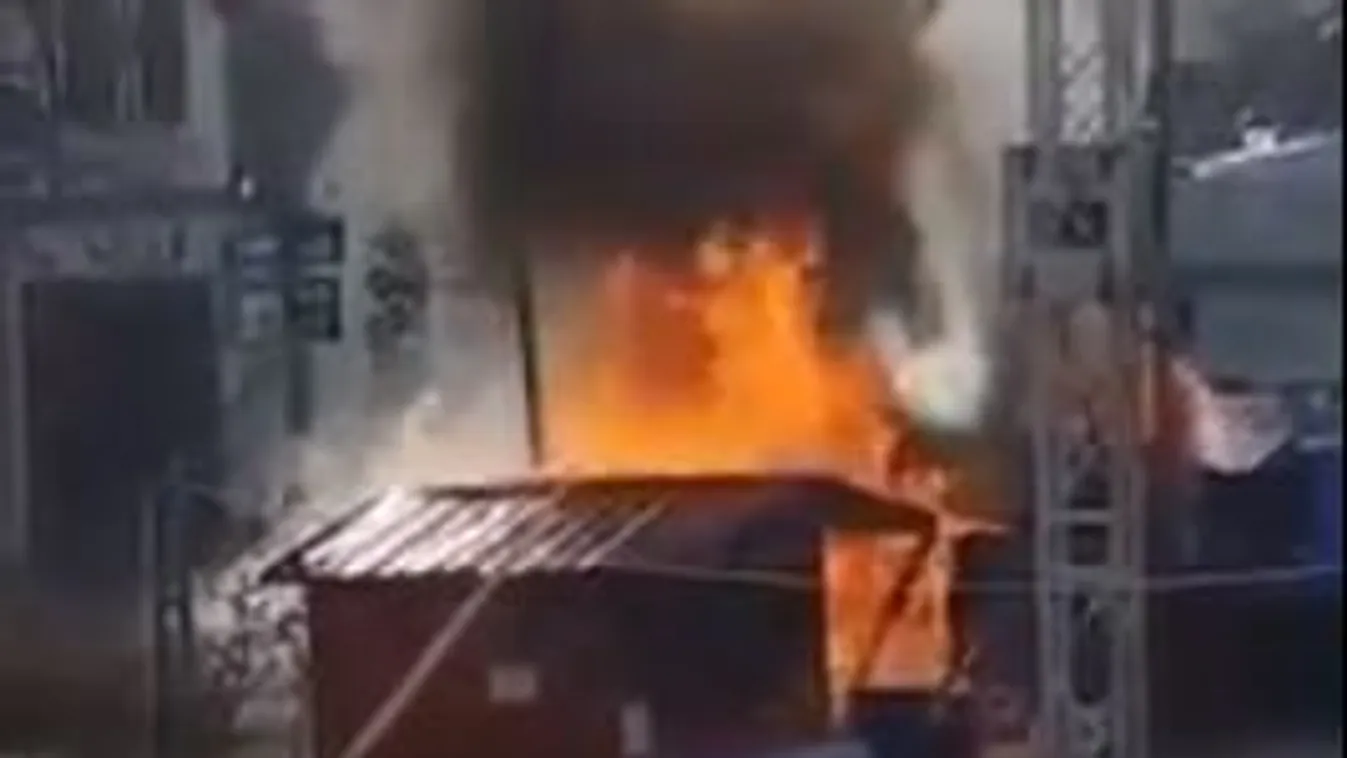 Hatalmas robbanás rázta meg a dunakeszi karácsonyi vásárt - videó