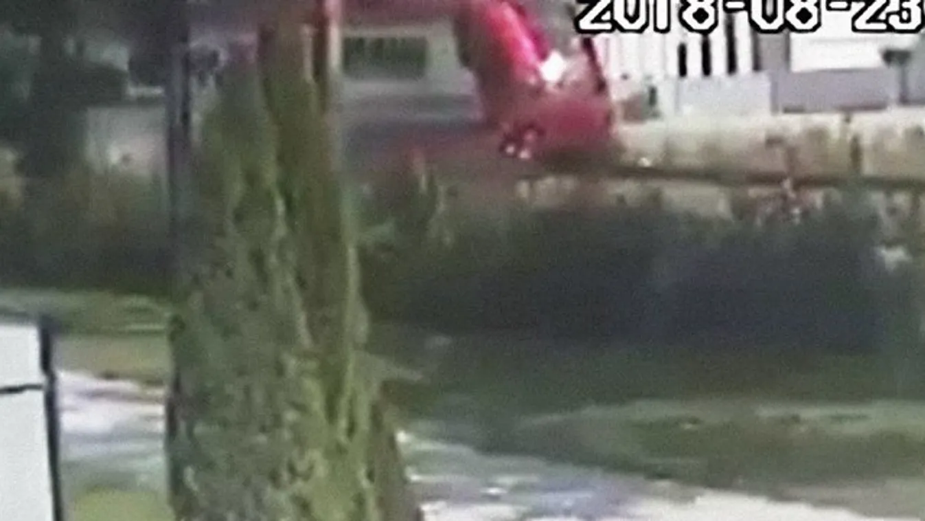 KRESZ-vizsgáján halt szörnyet a tinilány - az oktató a saját bőrét mentette