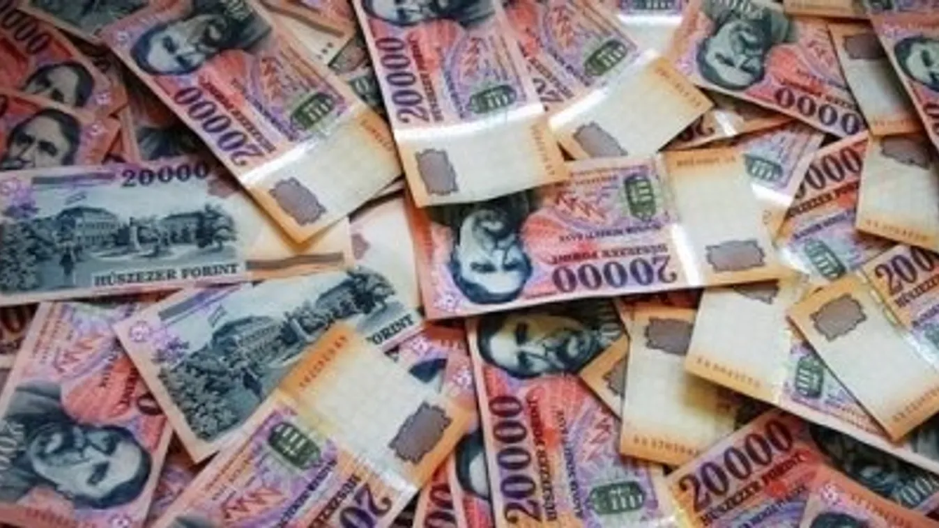 Évente 100 milliárd forintot dobunk ki az ablakon