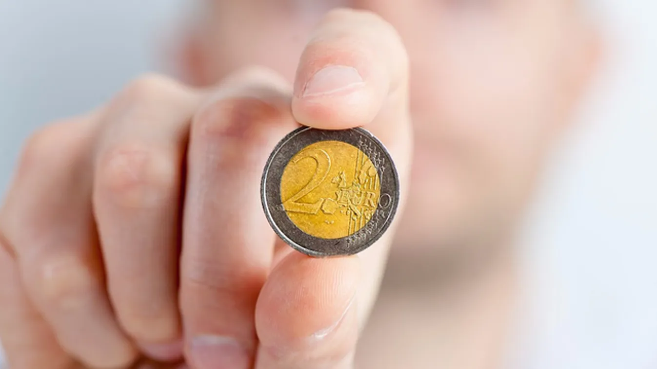 Ez a következménye, ha a gyereke bekap egy pénzérmét