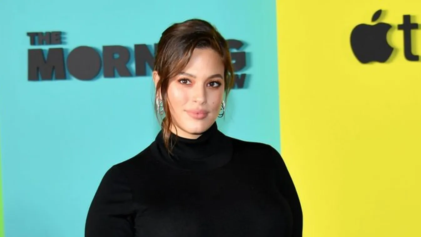 Bizarr vallásosság: imádkozás indítja be Ashley Grahamet