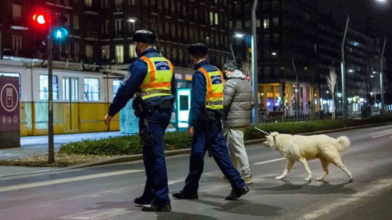 Kiderült, mire figyelnek a rendőrök az esti járőrözéskor