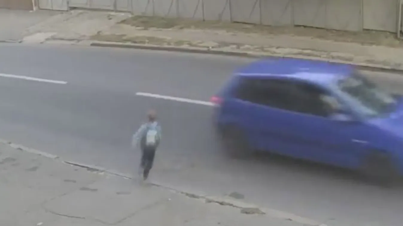 Csoda: egyetlen dolog miatt úszta meg karcolások nélkül egy kisfiú, hogy elgázolták – videó 18+