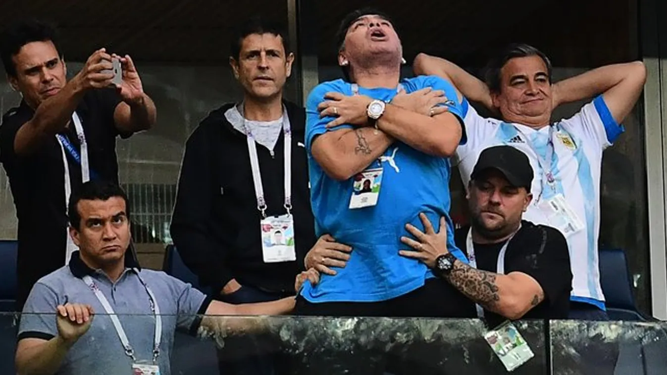 Maradona mámora Messiék továbbjutását is elhomályosítja - videó