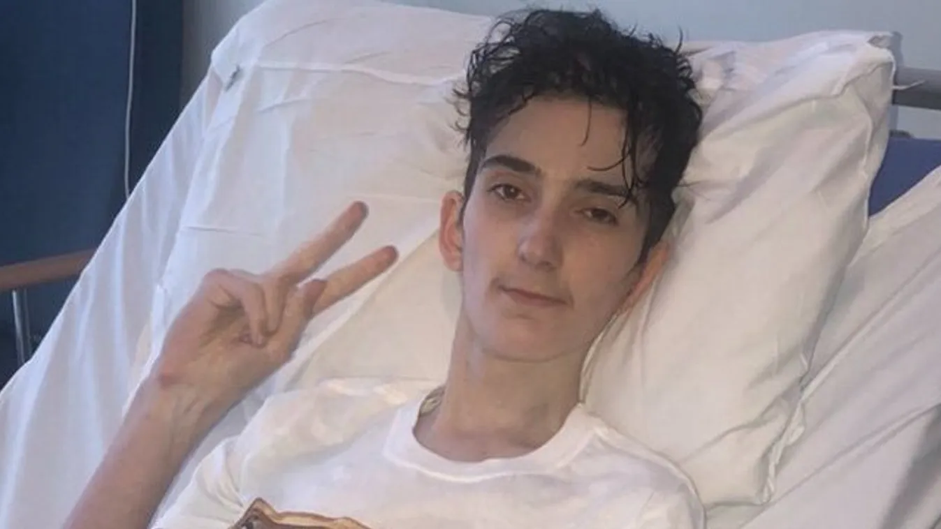 „Lépjetek túl rajta!”: Szívszorító üzenetet írt tragikus halála előtt a 17 éves Alex – Videó