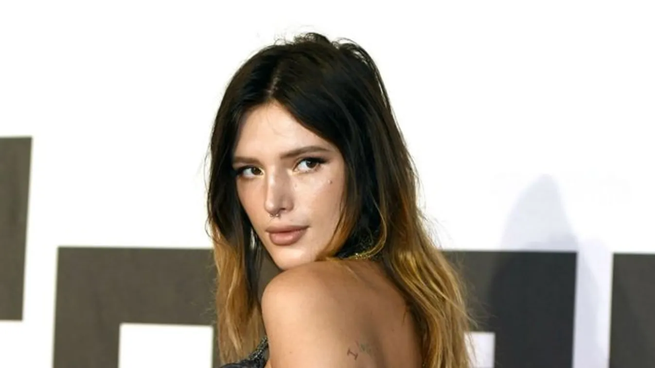 Bikiniben szexizve védte a környezetet Bella Thorne