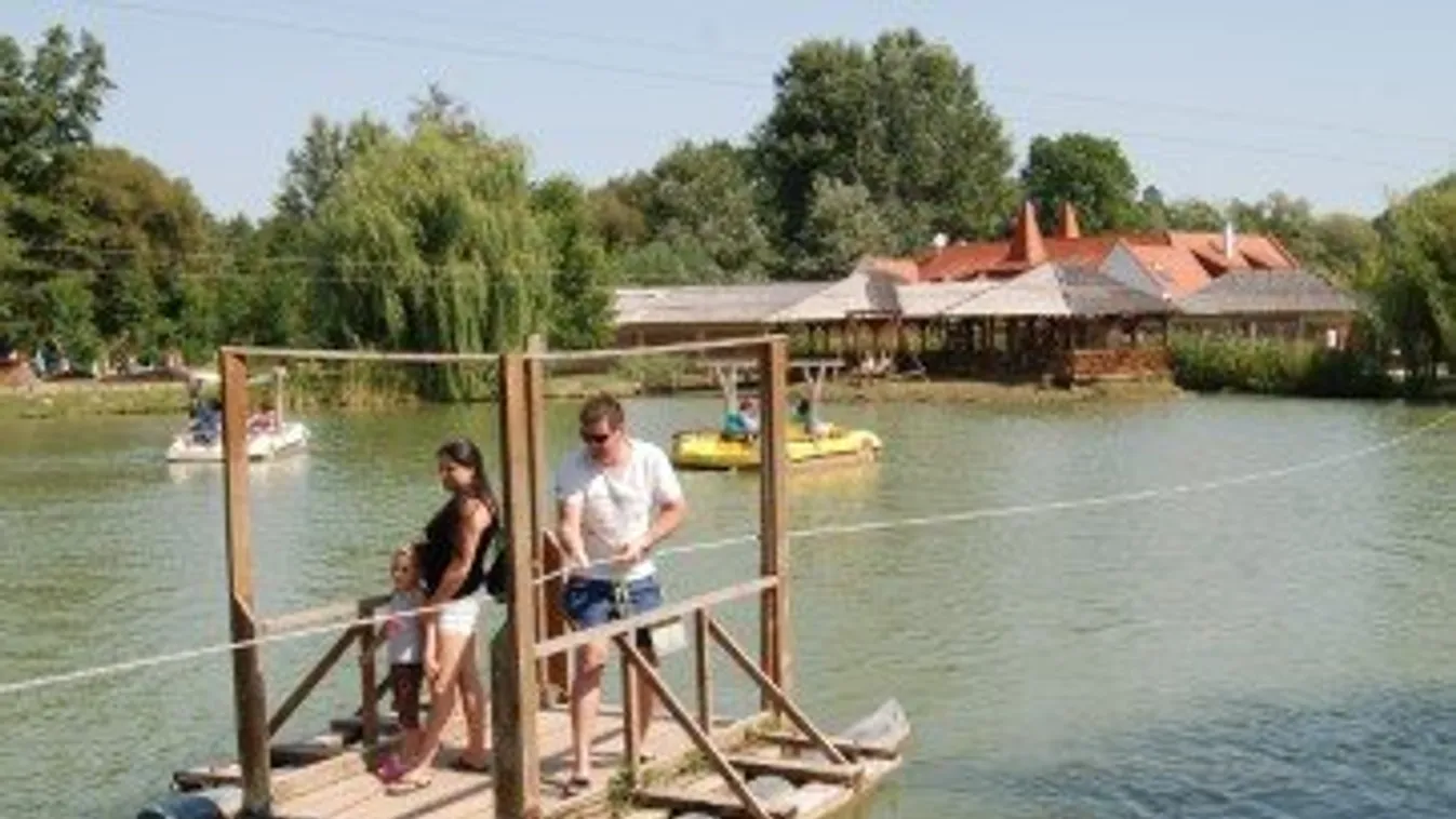Tízéves szülinapját ünnepli a Sobri Jóska Élménypark (x)
