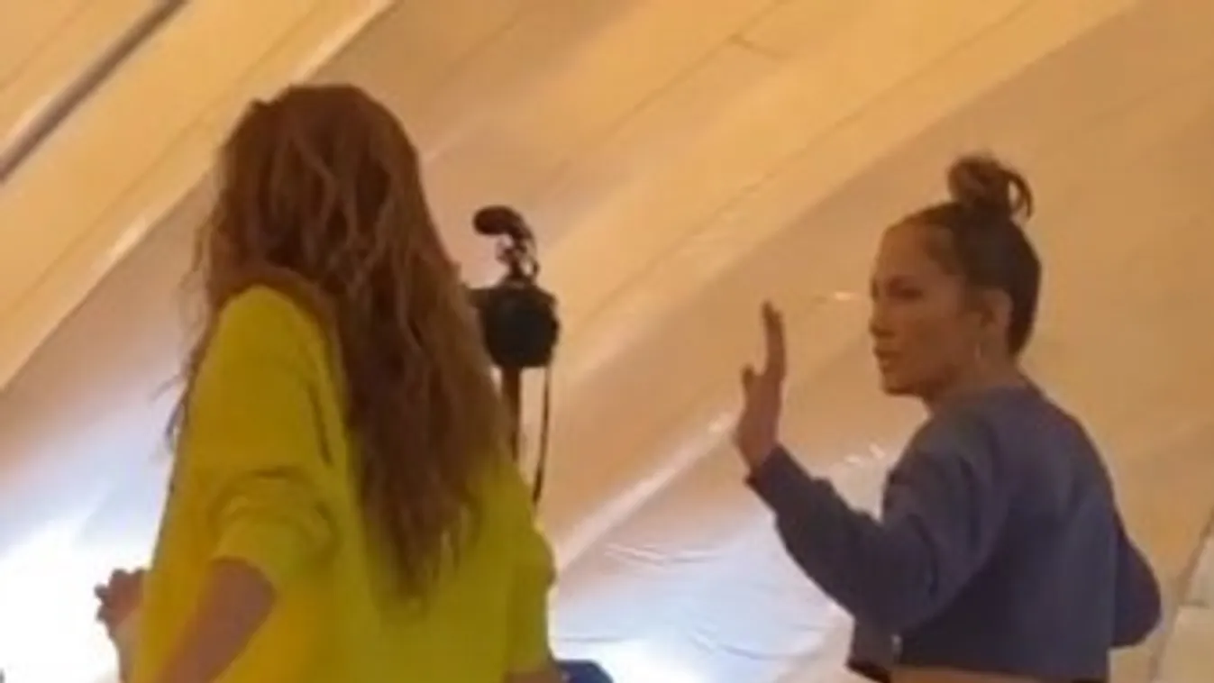Sosem látott videó – J-Lo így tanítja meg Shakirát a tökéletes fenékrázásra – szexi videó