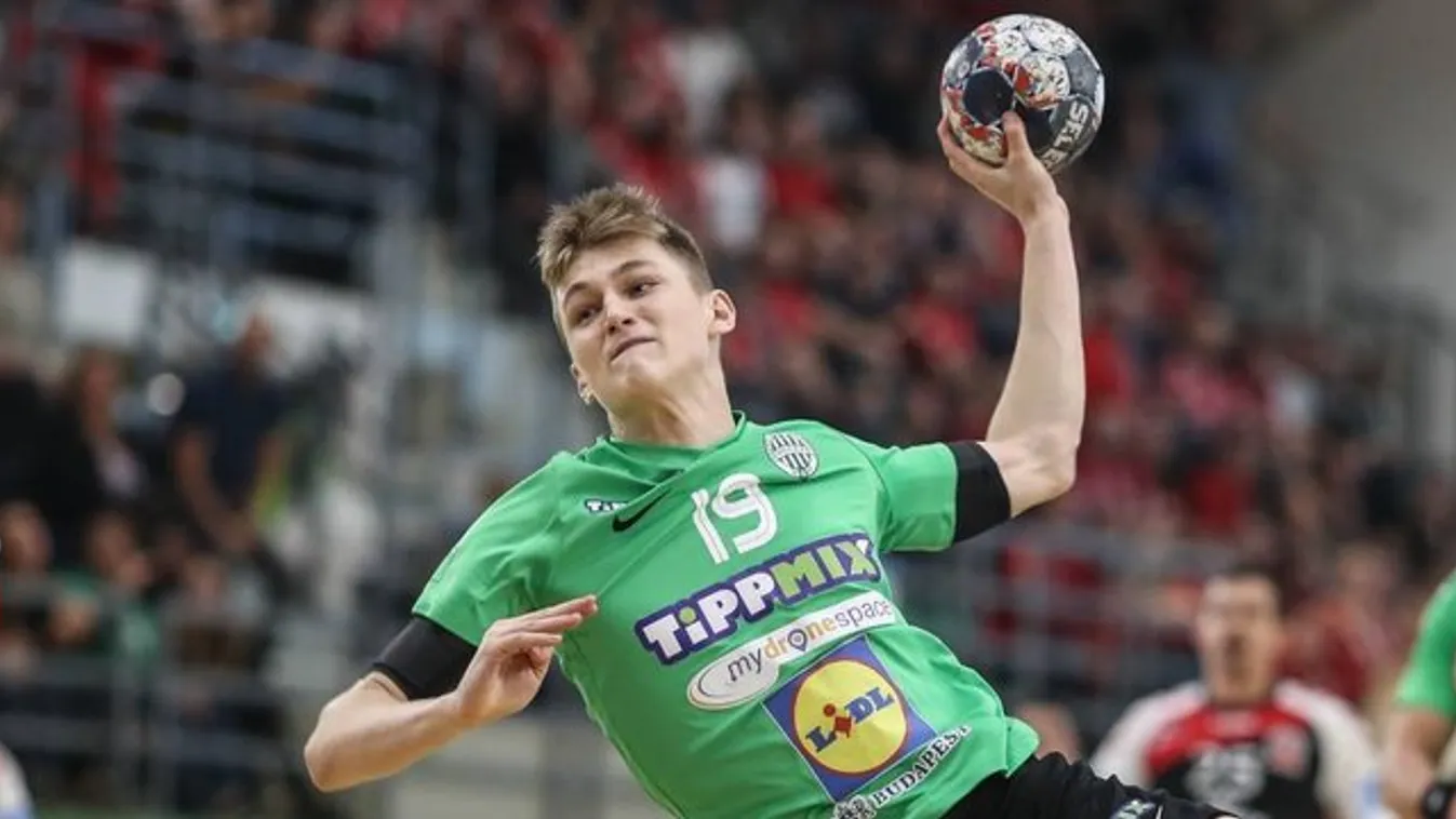 Roppant tehetséges kézilabdázóvá cseperedett az olimpiai ezüstérmes Kökény Bea és Imre Géza fia
