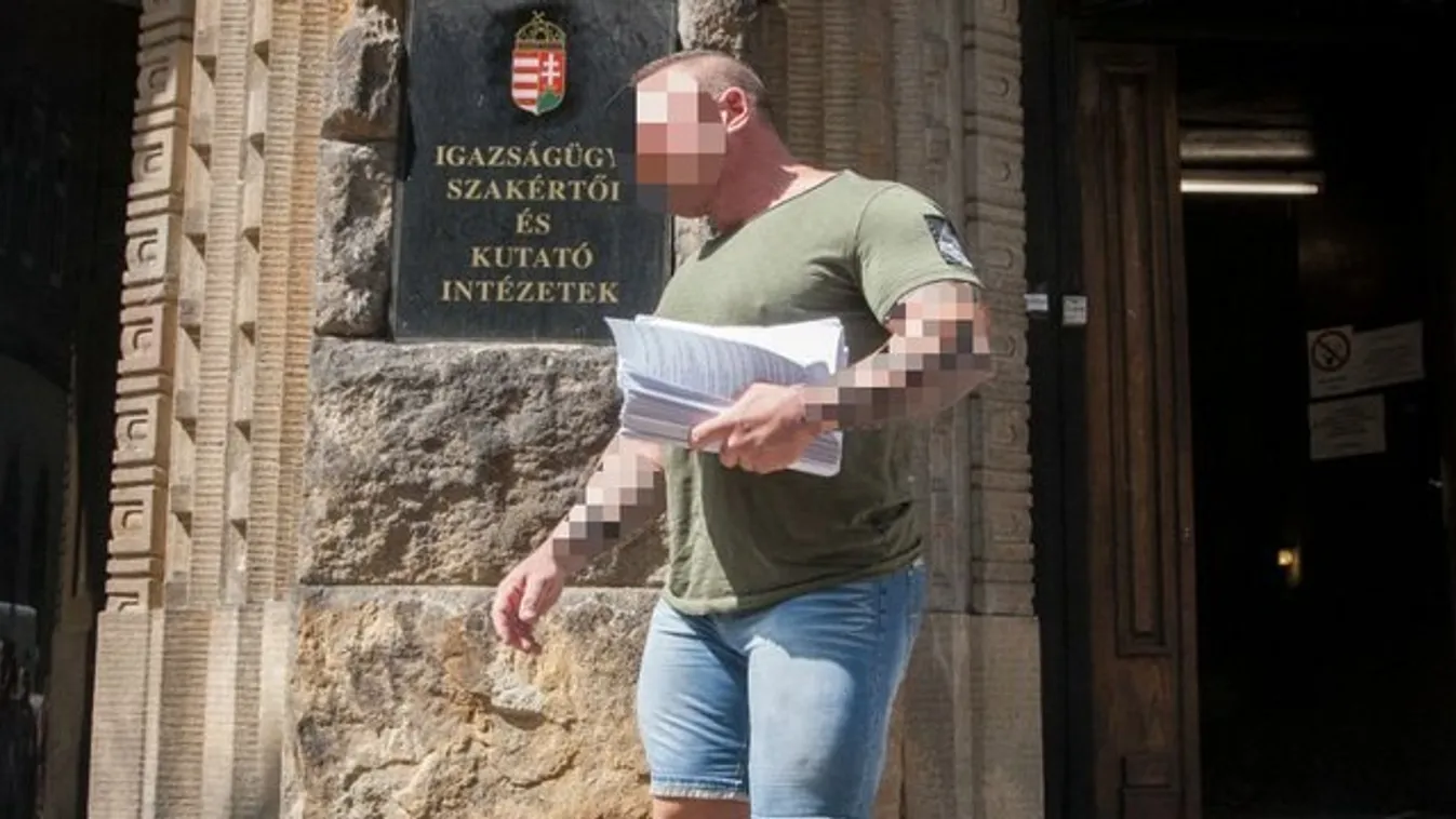 Megint megúszta M. Richárd