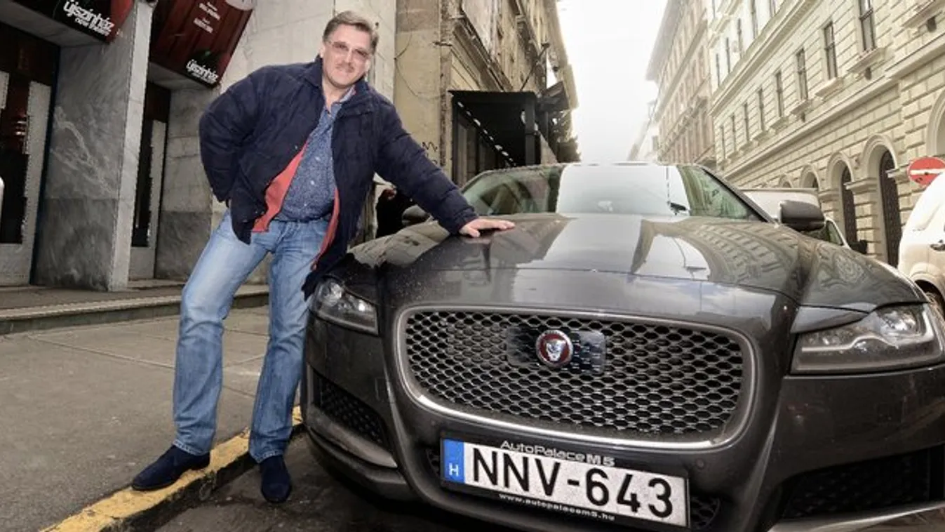 Luxusautóval furikázza gyerekeit Kautzky - fotók