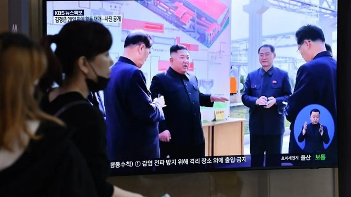 Fényképek bizonyítják: Kim Dzsong Un él és jól van