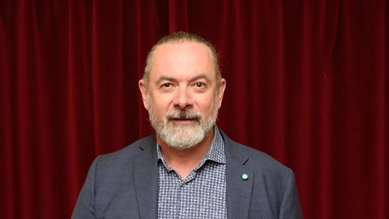 Az élet a szakítás után sem áll meg, Zsidróék így locsolkodnak