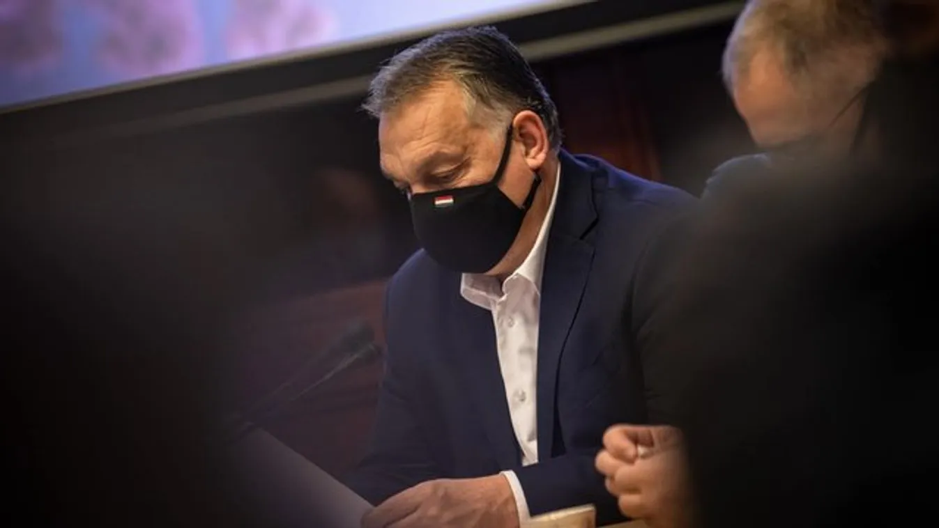 Orbán Viktor legfrissebb fotóin egy régi ismerős is feltűnik - fotók