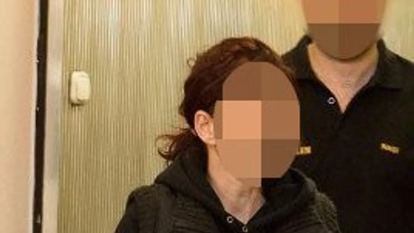 Ceglédi gyerekhalál: megmosdatta halott kisfiát Mónika