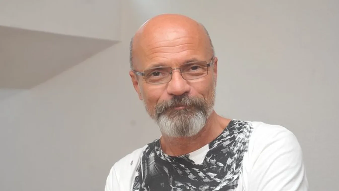 Zacher Gábor: Olyan sok a beteg, mintha minden nap egy tömegbaleset történne